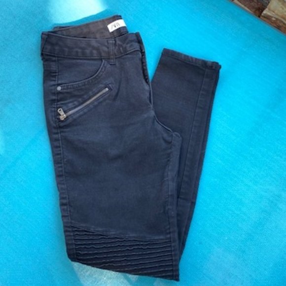 ZARA Black Denim Stretch Jeans with Zippers Size 6